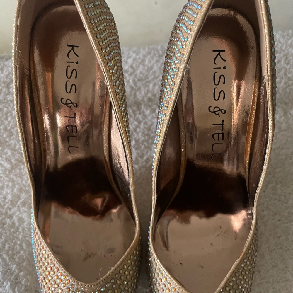 Kiss & Tell Gold Rhinestone Heels - Picture 4 of 6